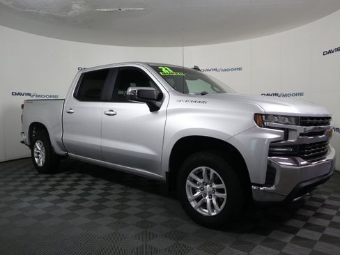 Used 2021 Chevrolet Silverado 1500 LT image 4
