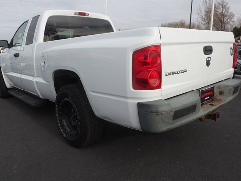 Used 2006 Dodge Dakota ST image 18