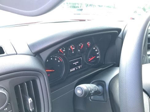 New 2026 Chevrolet Silverado 1500 Custom image 32