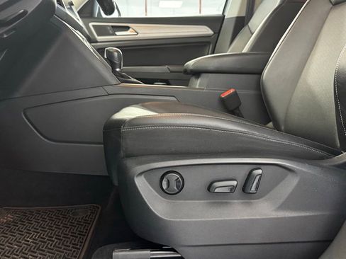 Used 2018 Volkswagen Atlas SE AWD/4WD image 13