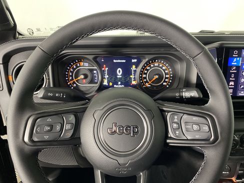 New 2026 Jeep Gladiator Mojave image 17