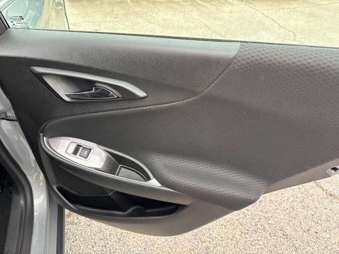 Used 2025 Chevrolet Malibu LT image 14