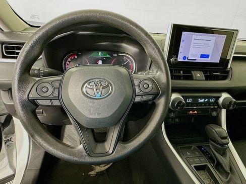 Certified 2025 Toyota RAV4 XLE FWD image 11