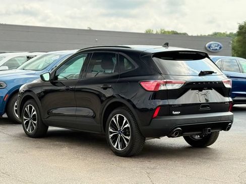 Certified 2022 Ford Escape SEL w/ SEL Stealth AWD Package image 37
