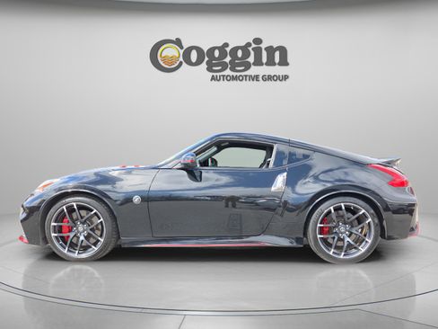 Used 2019 Nissan 370Z NISMO image 3