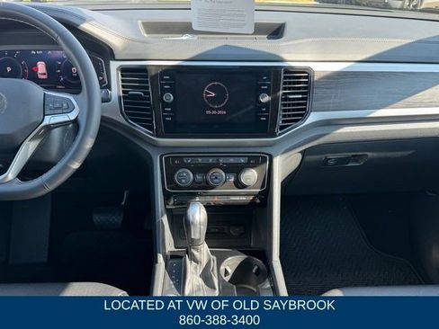 Used 2023 Volkswagen Atlas SE w/ Black Wheel Package AWD/4WD image 17
