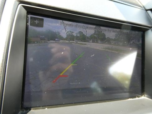 Used 2019 Ford Taurus Limited image 16