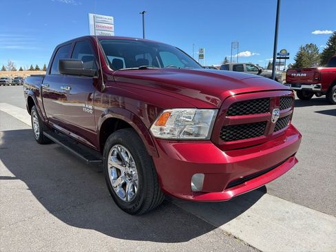 Used 2018 RAM 1500 Express w/ Express Value Package image 10