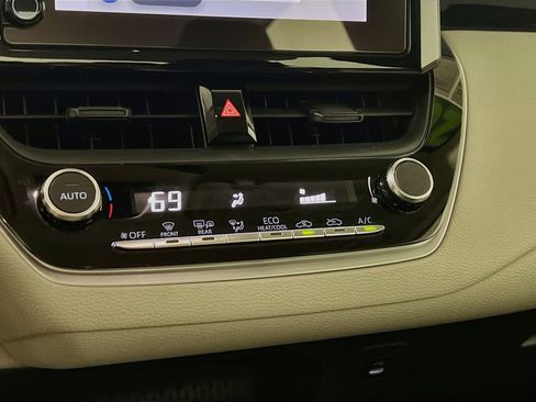 Used 2026 Toyota Corolla LE FWD image 26