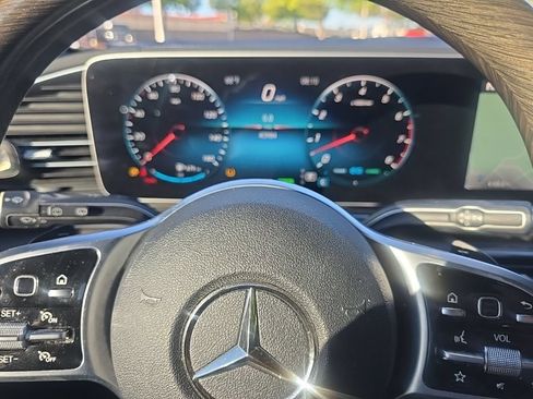 Used 2020 Mercedes-Benz GLE 450 4MATIC image 13
