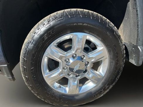 Used 2022 Chevrolet Silverado 3500 High Country w/ Z71 Off-Road Package AWD/4WD image 33