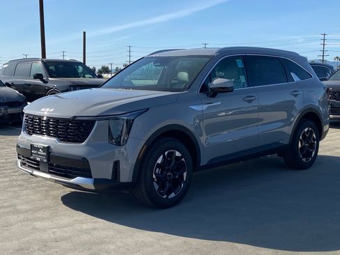New 2026 Kia Sorento S image 7