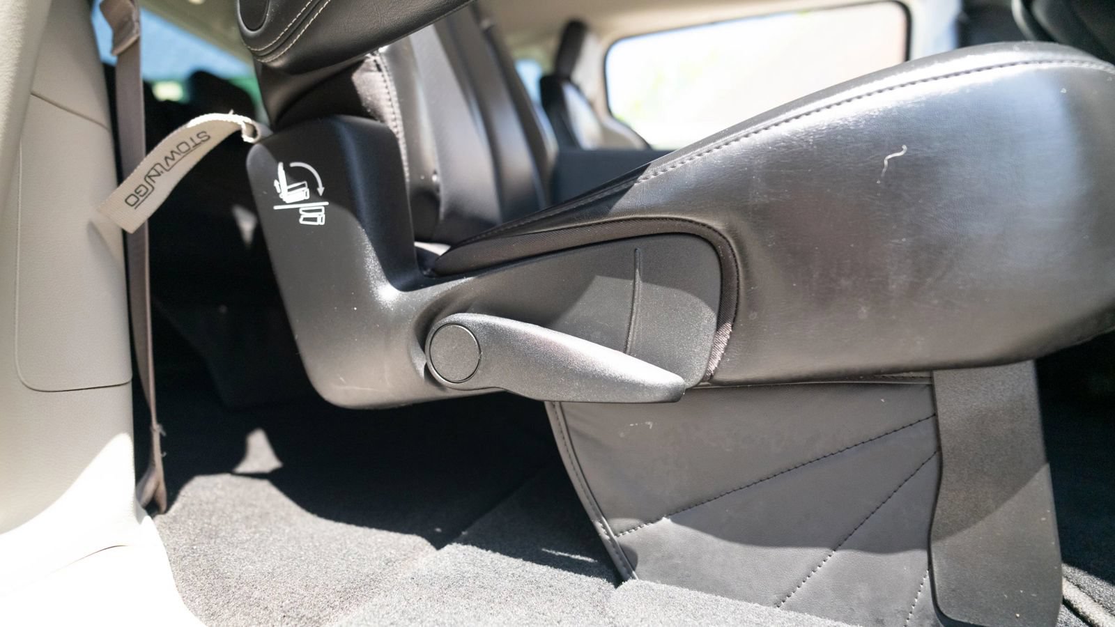 Used 2023 Chrysler Pacifica Touring-L FWD image 16