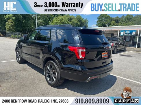 Used 2017 Ford Explorer XLT w/ Equipment Group 202A AWD/4WD image 3