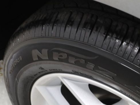 Used 2025 Kia Soul LX w/ LX Technology Package image 19