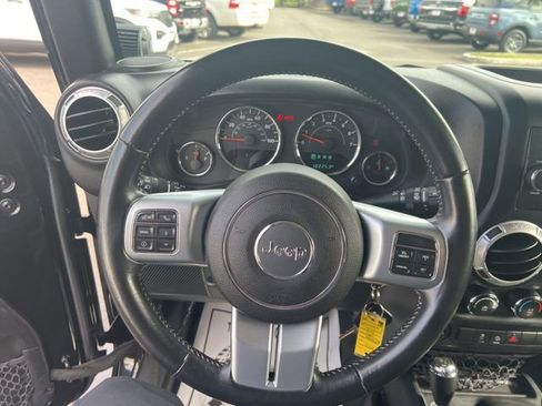 Used 2015 Jeep Wrangler Unlimited Sport image 11