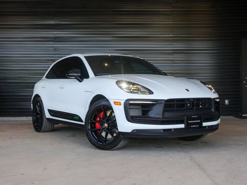 Certified 2023 Porsche Macan GTS AWD/4WD image 9