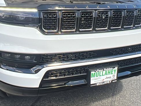 Used 2024 Jeep Grand Wagoneer L Series II w/ Quick Order Packagew 28T image 11