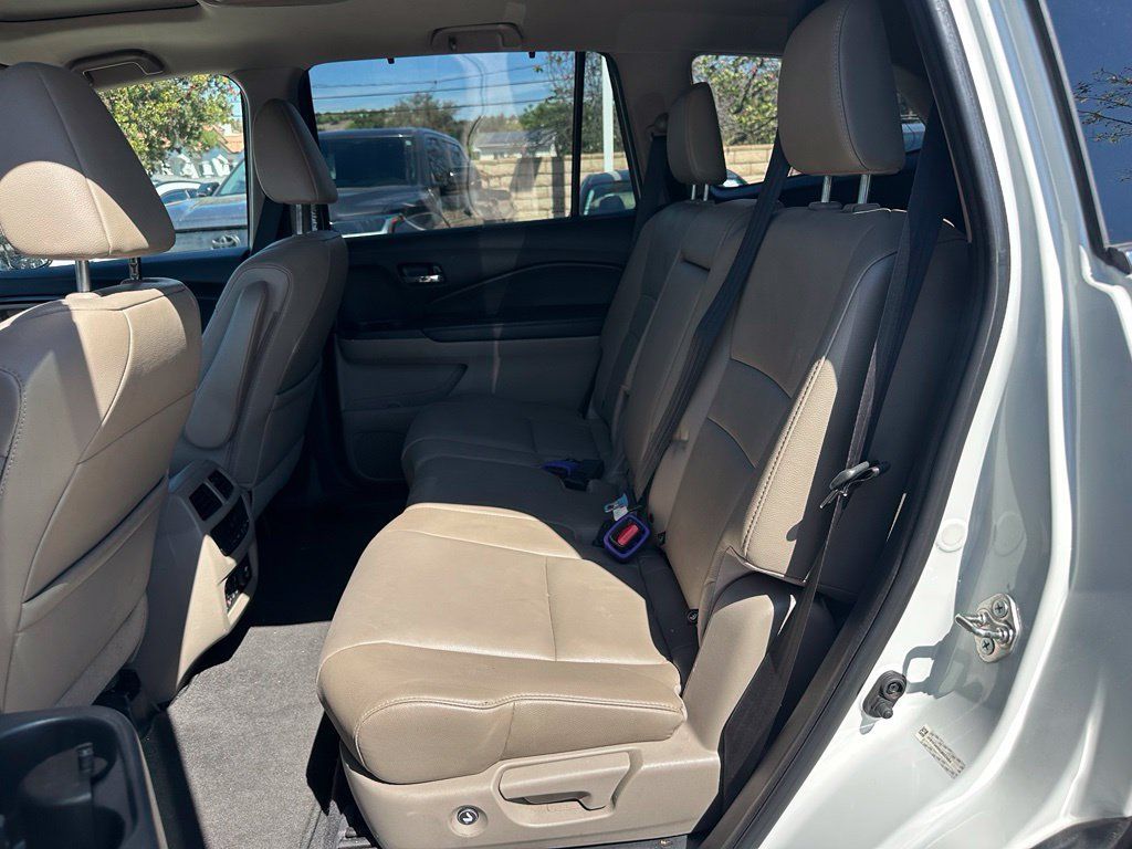 Used 2016 Honda Pilot Touring image 9