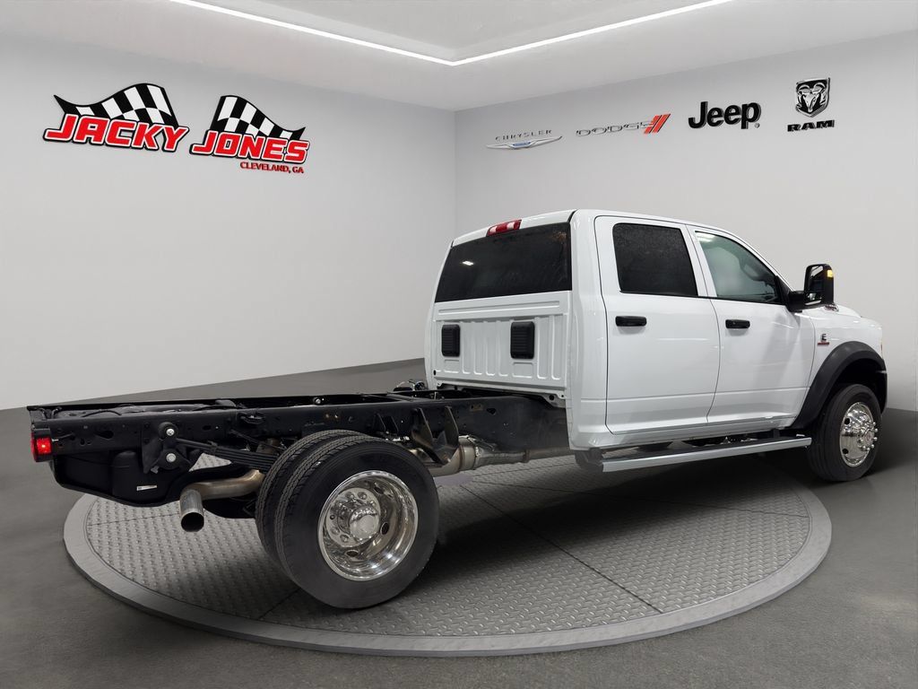 Used 2024 RAM 5500 Tradesman w/ Chrome Appearance Group AWD/4WD image 8