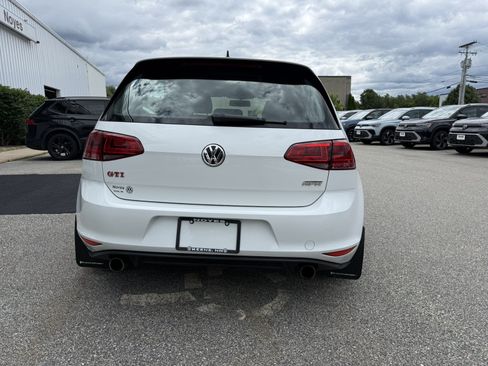 Used 2017 Volkswagen GTI S FWD image 4
