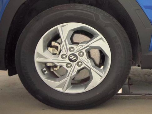 Used 2023 Hyundai Tucson SE image 18