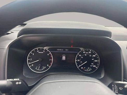 Used 2025 Nissan Rogue SV FWD image 6