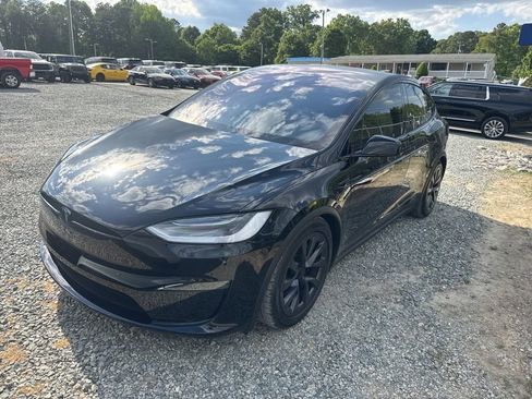 Used 2023 Tesla Model X image 1