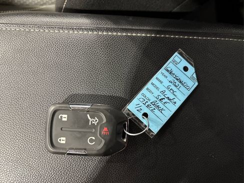 Used 2021 GMC Acadia SLE w/ Driver Convenience Package AWD/4WD image 38