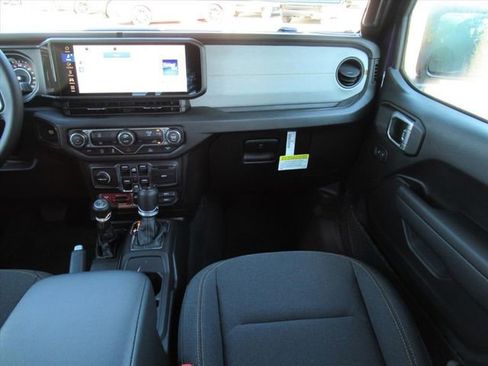 New 2026 Jeep Gladiator Willys image 14