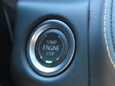 Used 2024 GMC Yukon AT4 w/ AT4 Premium Package AWD/4WD image 29