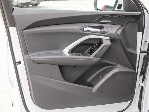 Used 2025 Audi Q5 Prestige AWD/4WD image 24
