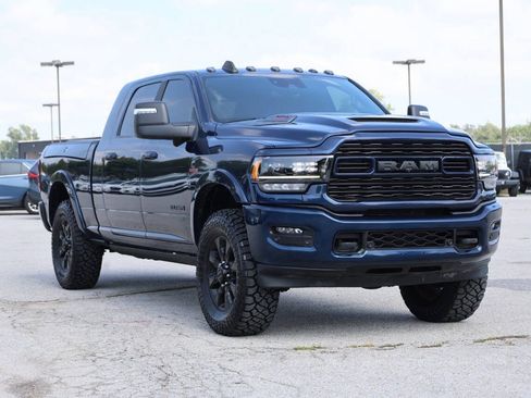 Used 2023 RAM 2500 Limited AWD/4WD image 4