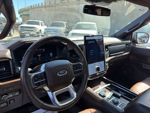 Used 2023 Ford Expedition King Ranch AWD/4WD image 6