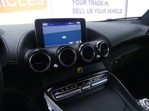 Used 2018 Mercedes-Benz AMG GT R image 16