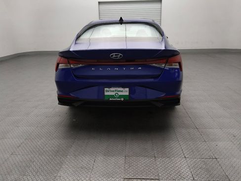 Used 2023 Hyundai Elantra SEL w/ Convenience Package FWD image 7