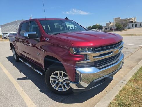 Used 2019 Chevrolet Silverado 1500 LT w/ Texas Edition AWD/4WD image 7