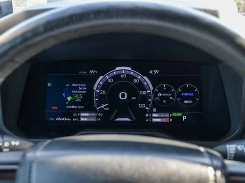 Used 2023 Toyota Sequoia Limited image 30