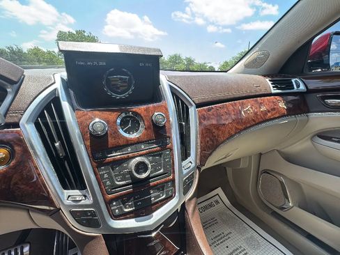Used 2011 Cadillac SRX Luxury FWD image 23