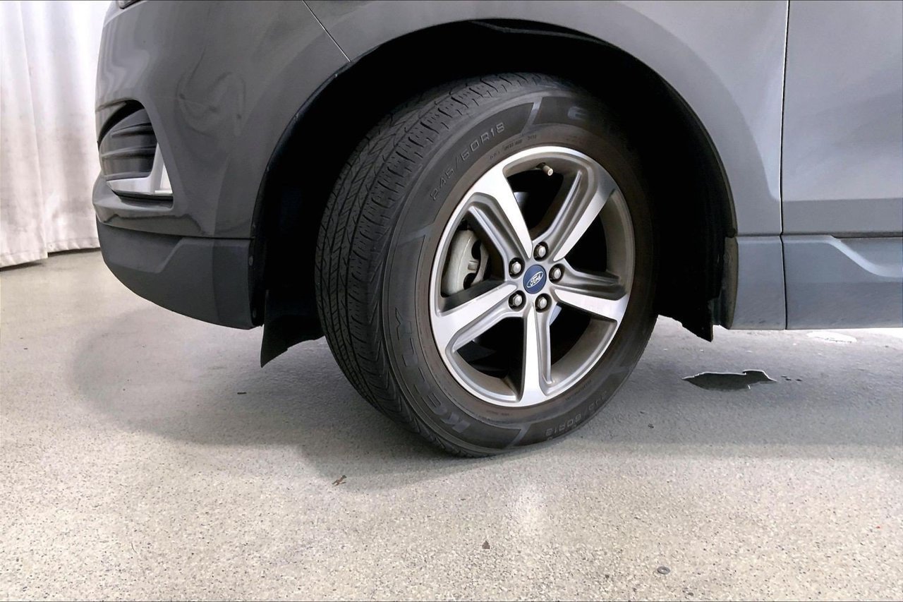 Used 2019 Ford Edge SEL w/ Equipment Group 201A FWD image 20