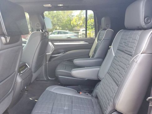 Certified 2025 Cadillac Escalade ESV V w/ LPO, ONYX Package AWD/4WD image 16
