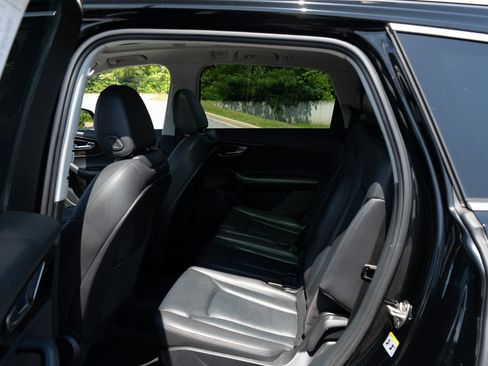 Used 2018 Audi Q7 3.0T Premium Plus AWD/4WD image 19