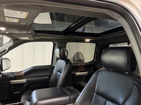 Used 2018 Ford F150 Lariat w/ Equipment Group 502A Luxury AWD/4WD image 15