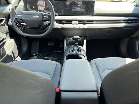 Used 2025 Kia K4 FWD image 39