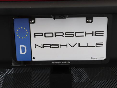 Used 2025 Porsche Macan image 38