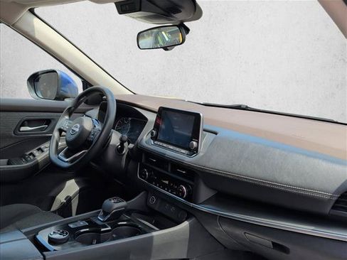 Used 2023 Nissan Rogue SV AWD/4WD image 24
