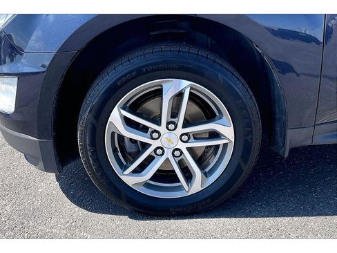 Used 2017 Chevrolet Equinox Premier w/ Enhanced Convenience Package AWD/4WD image 9