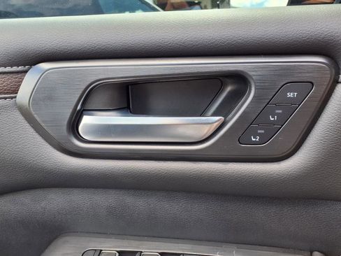 New 2025 Nissan Armada SL w/ Captain's Chari Seat Package image 13