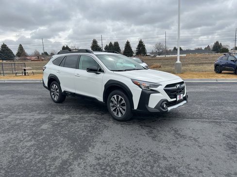 Certified 2025 Subaru Outback Limited image 6