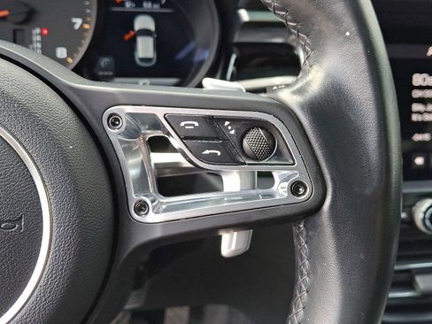 Used 2020 Porsche Macan image 24